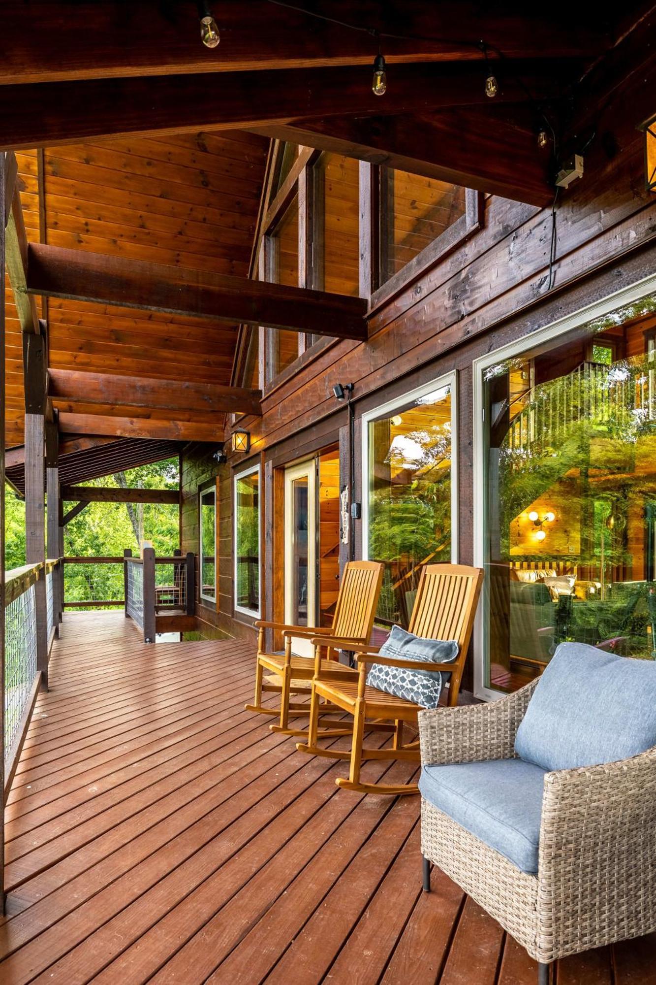 The Solstice - Amenities Galore Mountain Retreat Гетлинбург Екстериор снимка