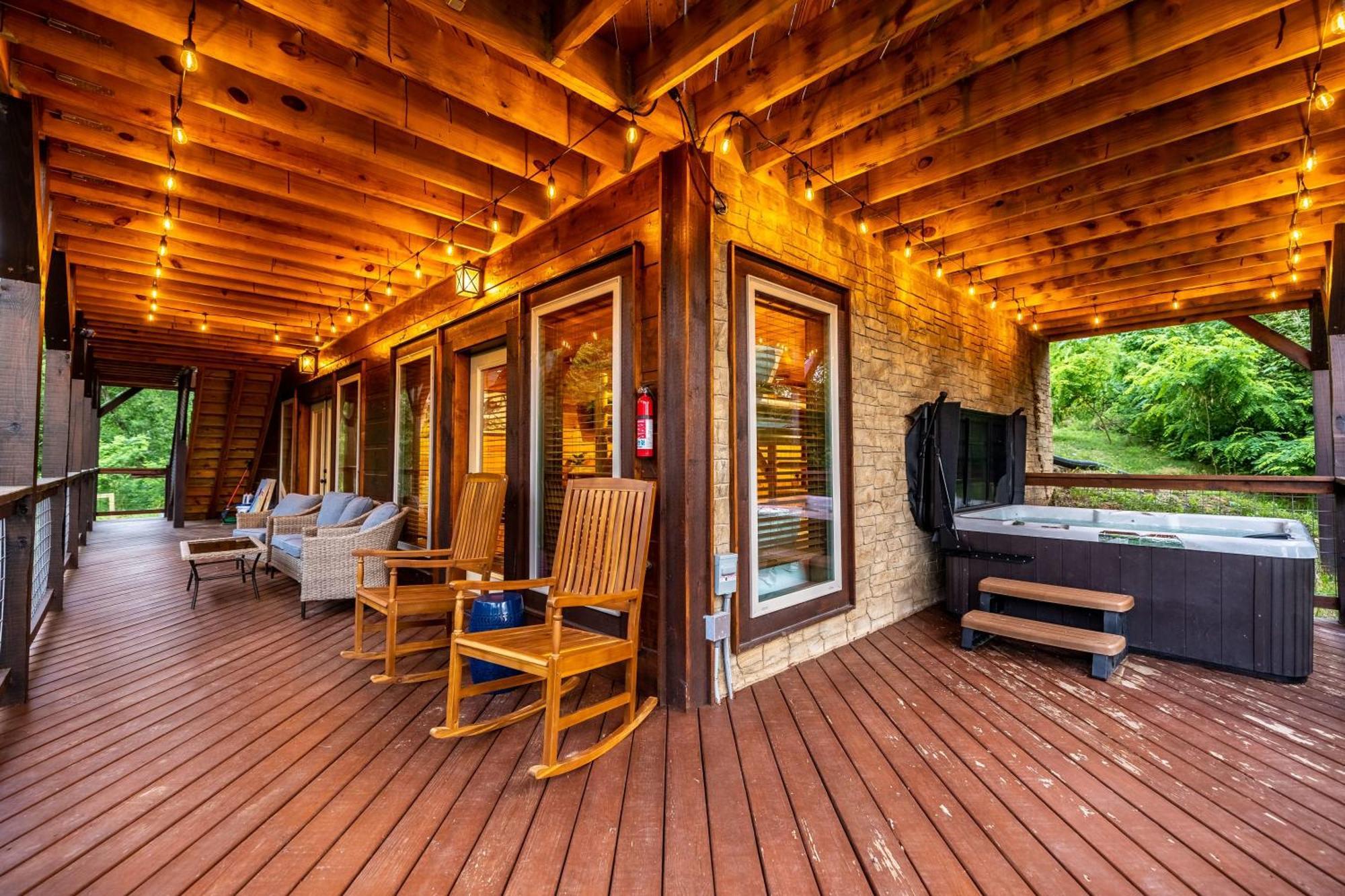 The Solstice - Amenities Galore Mountain Retreat Гетлинбург Екстериор снимка