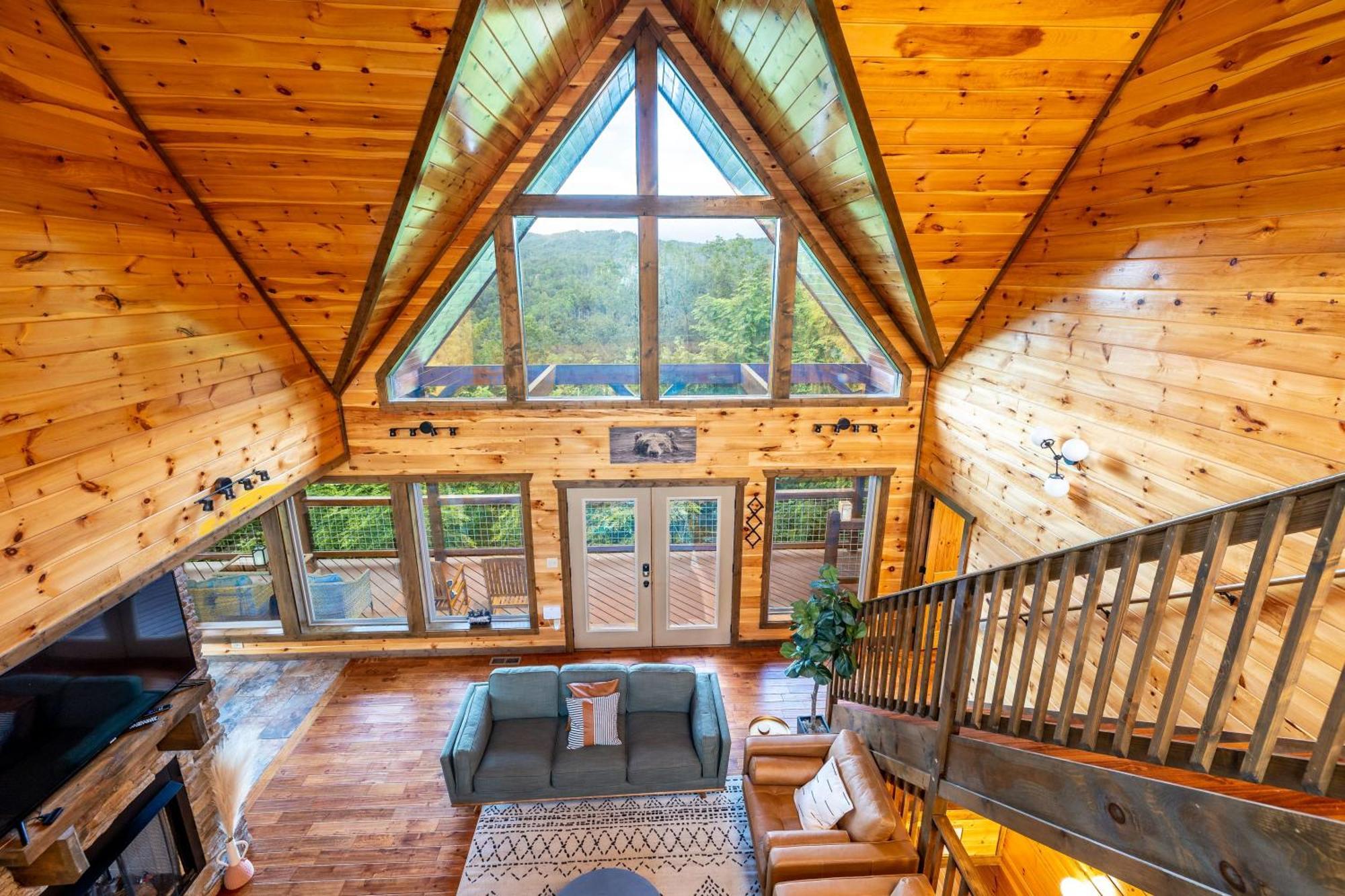 The Solstice - Amenities Galore Mountain Retreat Гетлинбург Екстериор снимка