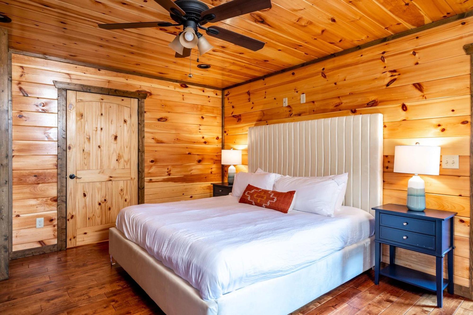 The Solstice - Amenities Galore Mountain Retreat Гетлинбург Екстериор снимка