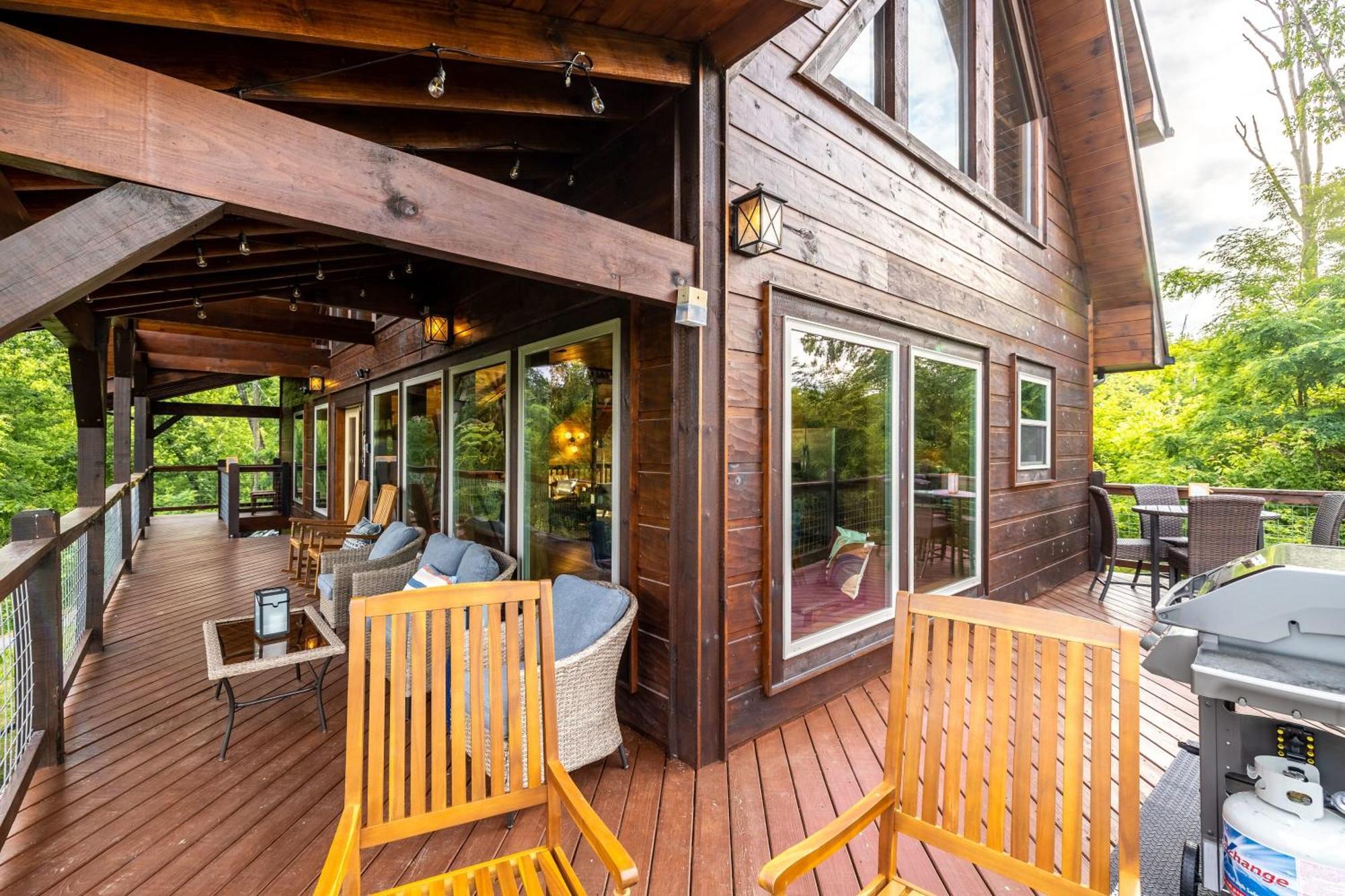 The Solstice - Amenities Galore Mountain Retreat Гетлинбург Екстериор снимка