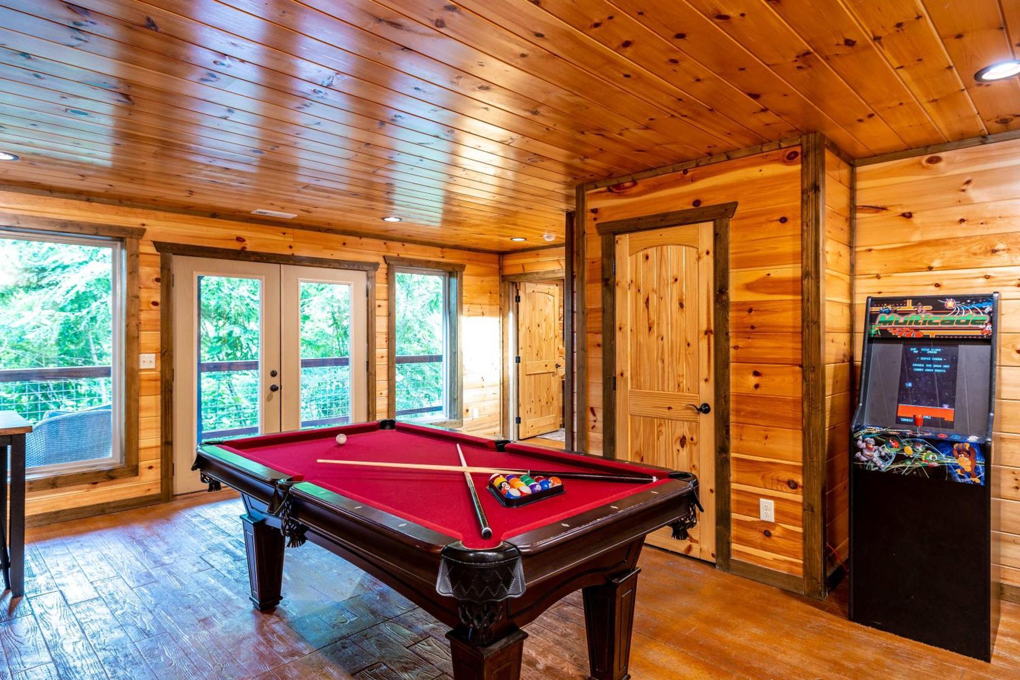 The Solstice - Amenities Galore Mountain Retreat Гетлинбург Екстериор снимка
