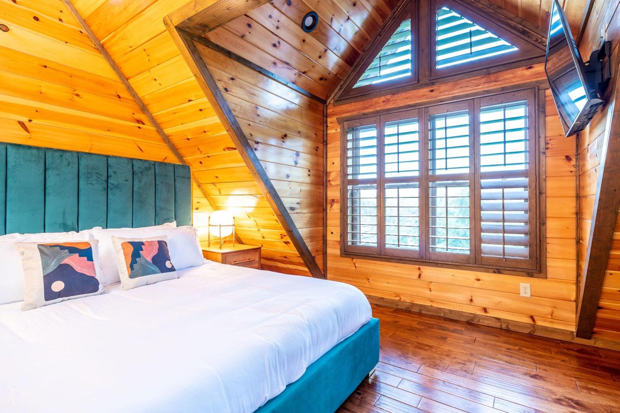 The Solstice - Amenities Galore Mountain Retreat Гетлинбург Екстериор снимка