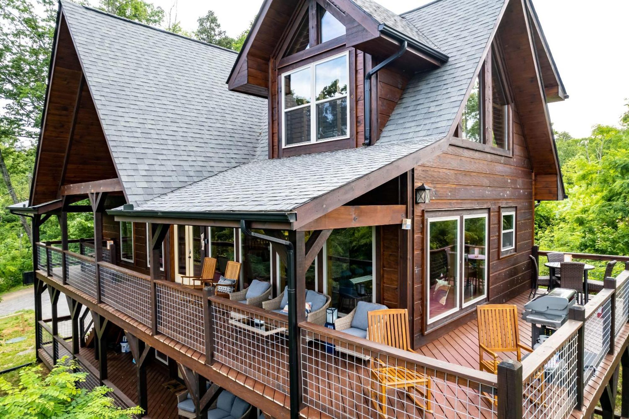 The Solstice - Amenities Galore Mountain Retreat Гетлинбург Екстериор снимка