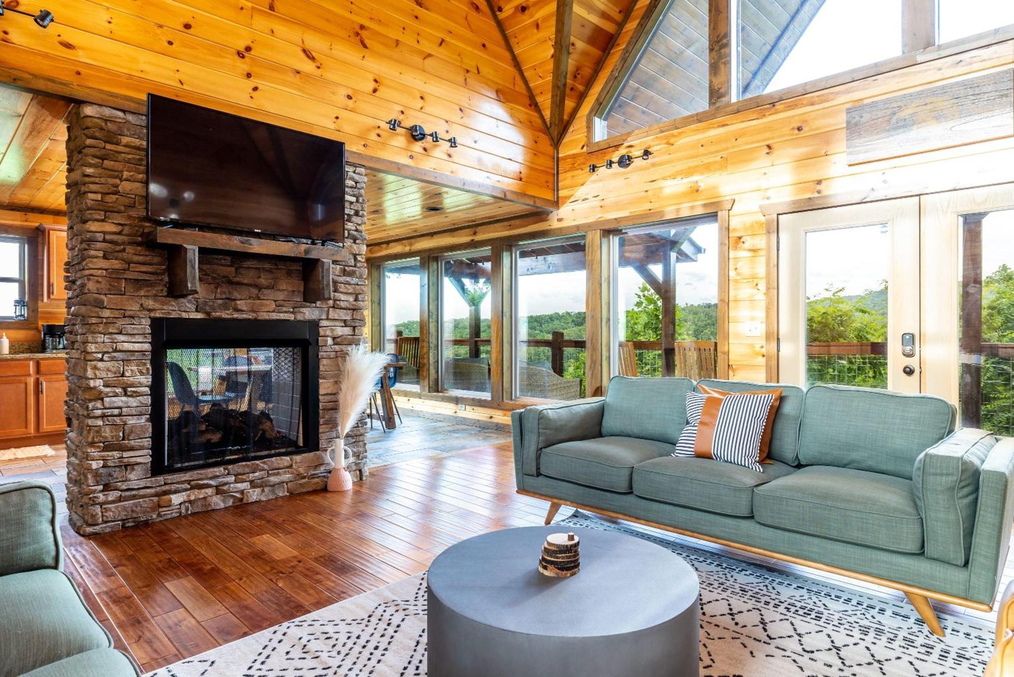 The Solstice - Amenities Galore Mountain Retreat Гетлинбург Екстериор снимка
