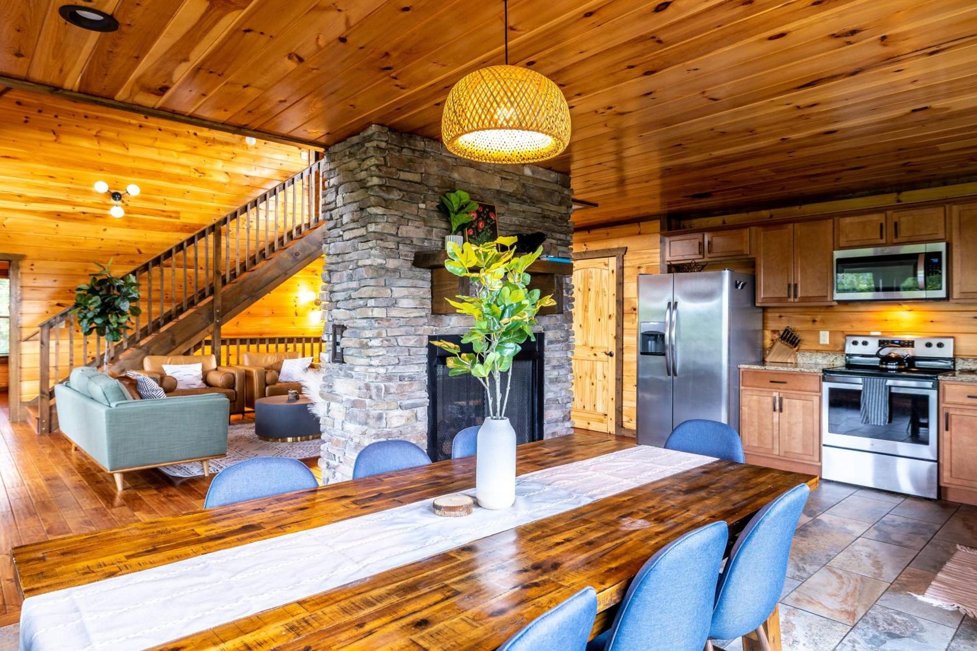 The Solstice - Amenities Galore Mountain Retreat Гетлинбург Екстериор снимка