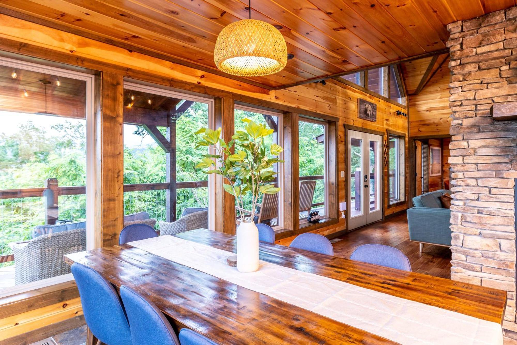 The Solstice - Amenities Galore Mountain Retreat Гетлинбург Екстериор снимка
