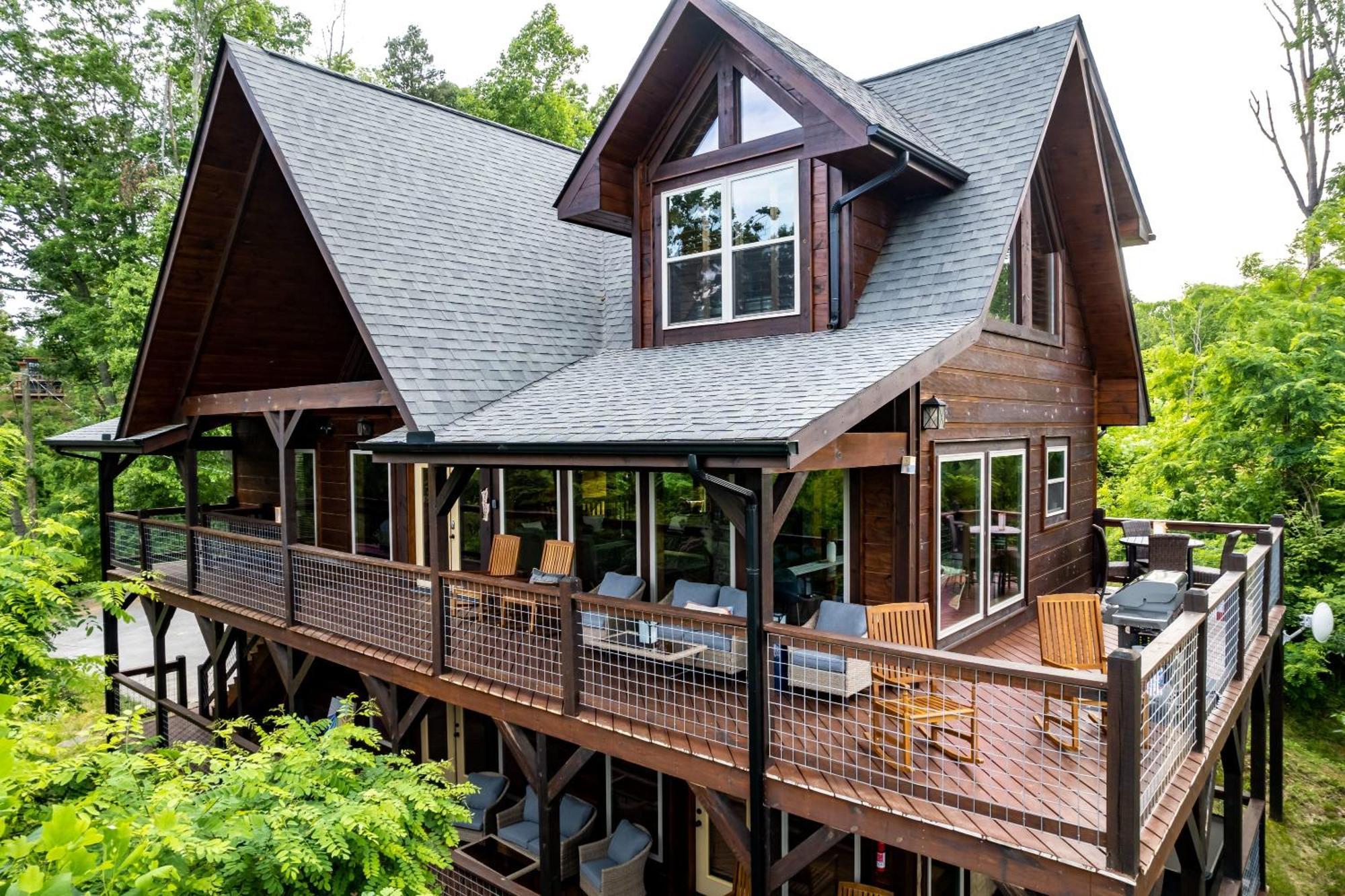 The Solstice - Amenities Galore Mountain Retreat Гетлинбург Екстериор снимка