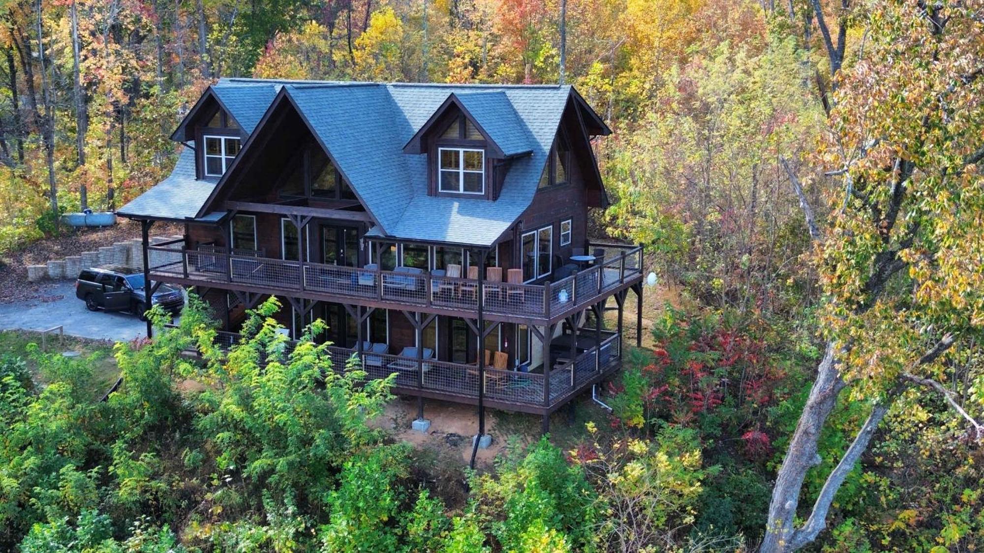 The Solstice - Amenities Galore Mountain Retreat Гетлинбург Екстериор снимка